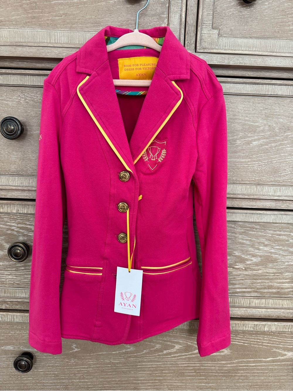 Ayan Purity show jacket. Girls size M